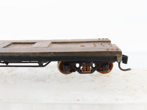 HOn3 Scale Unlettered Switcher Diesel Locomotive w/3 Freight Cars