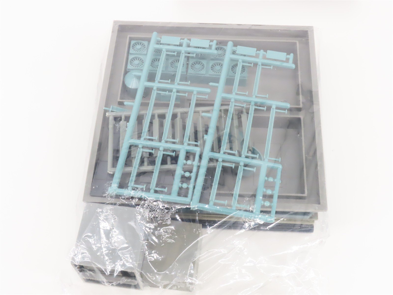 N 1/160 Scale Atlas High Rise Series Kit 2835 Square Building