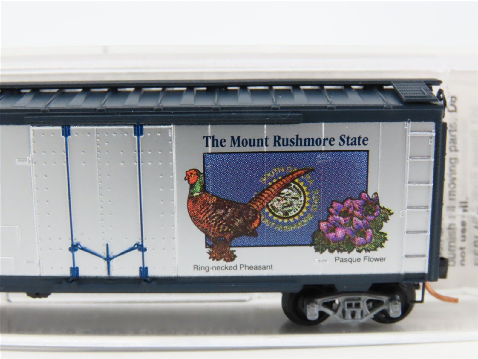 N Scale Micro-Trains MTL 21371 SD South Dakota State 40' Standard Boxcar #1889