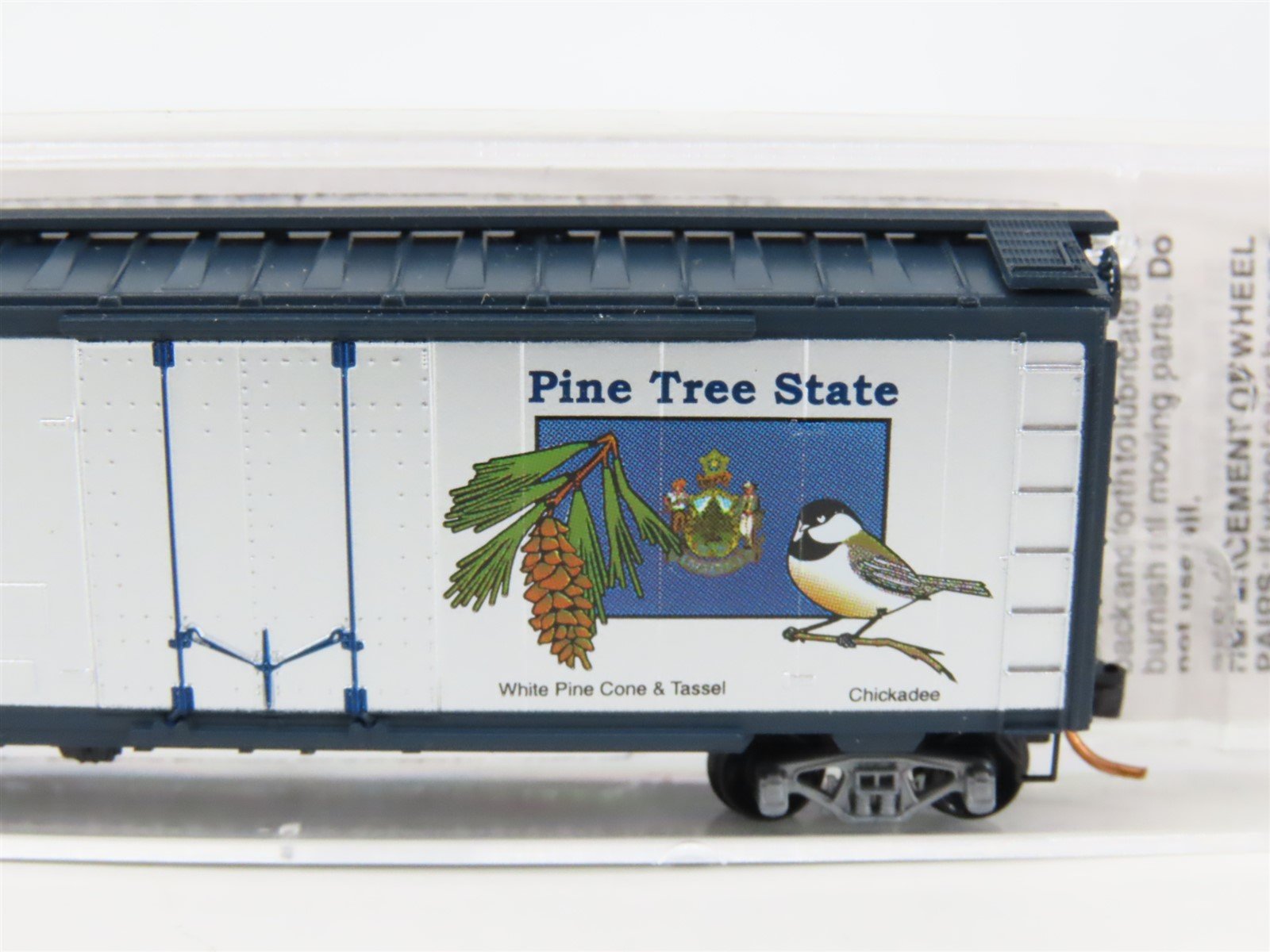 N Scale Micro-Trains MTL 02100394 ME Maine State 40' Standard Boxcar #1820