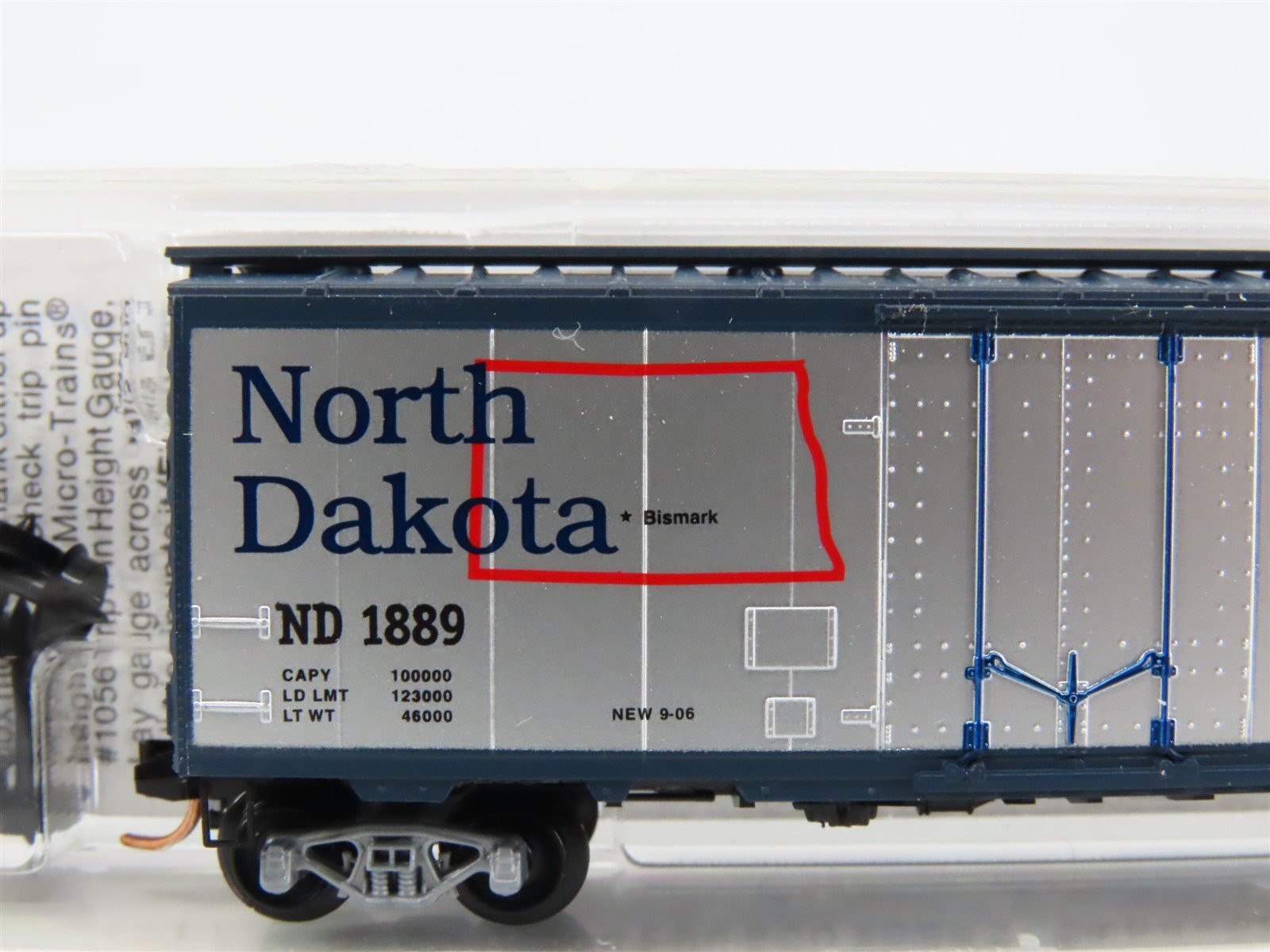 N Micro-Trains MTL 02100405 ND North Dakota State 40' Standard Boxcar #1889