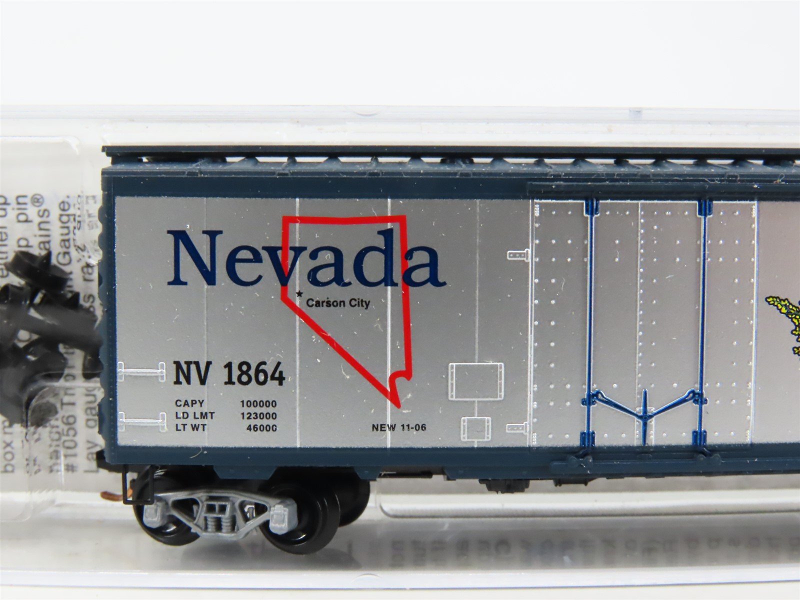 N Scale Micro-Trains MTL 02100407 NV Nevada State 40' Standard Boxcar #1864