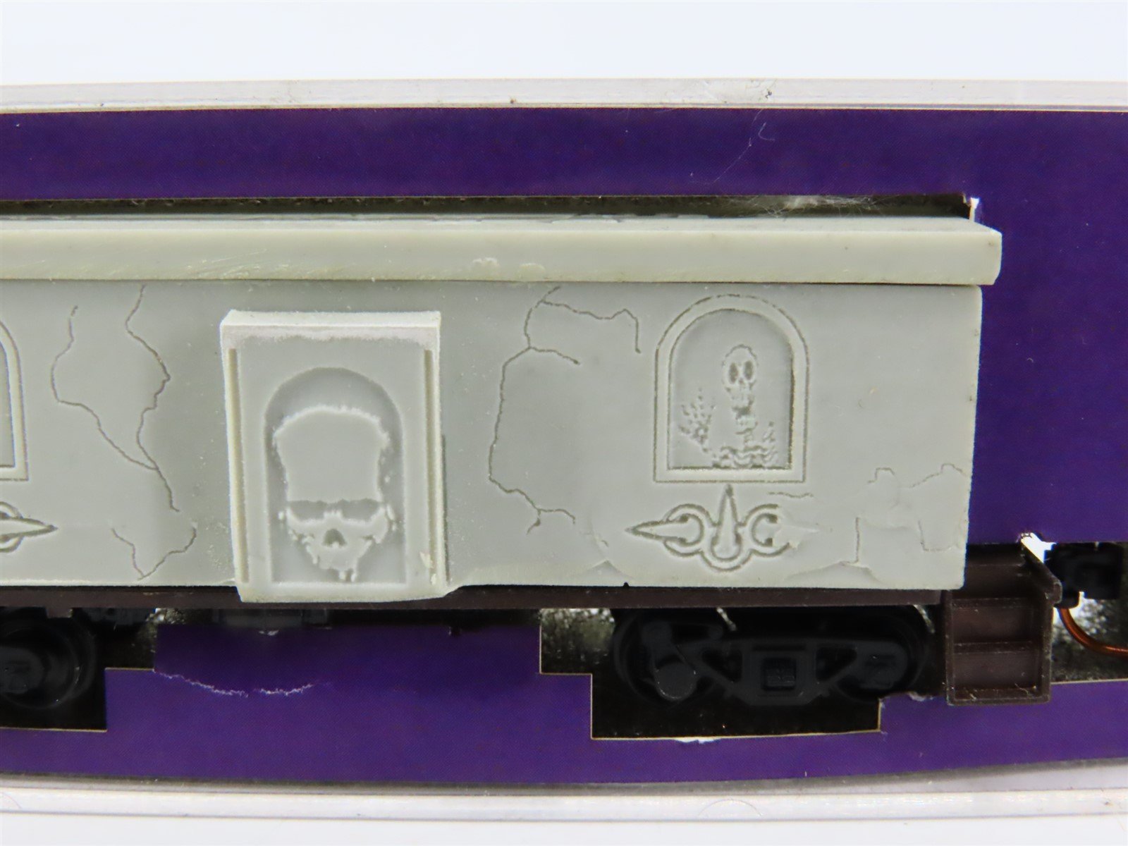 LOT of 4 N Scale Micro-Trains MTL Halloween /URTX/NADX 40' Reefers & Boxcars