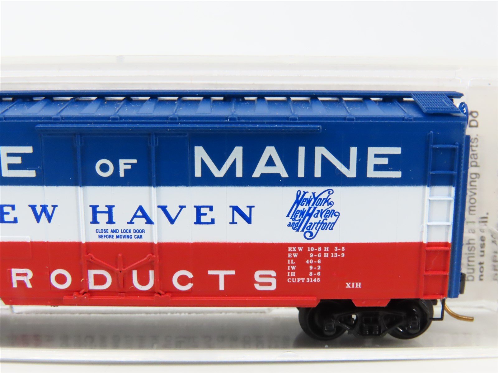 LOT of 4 N Scale Micro-Trains MTL NH/FP/CIL/IC Flatcar & 40' Boxcars