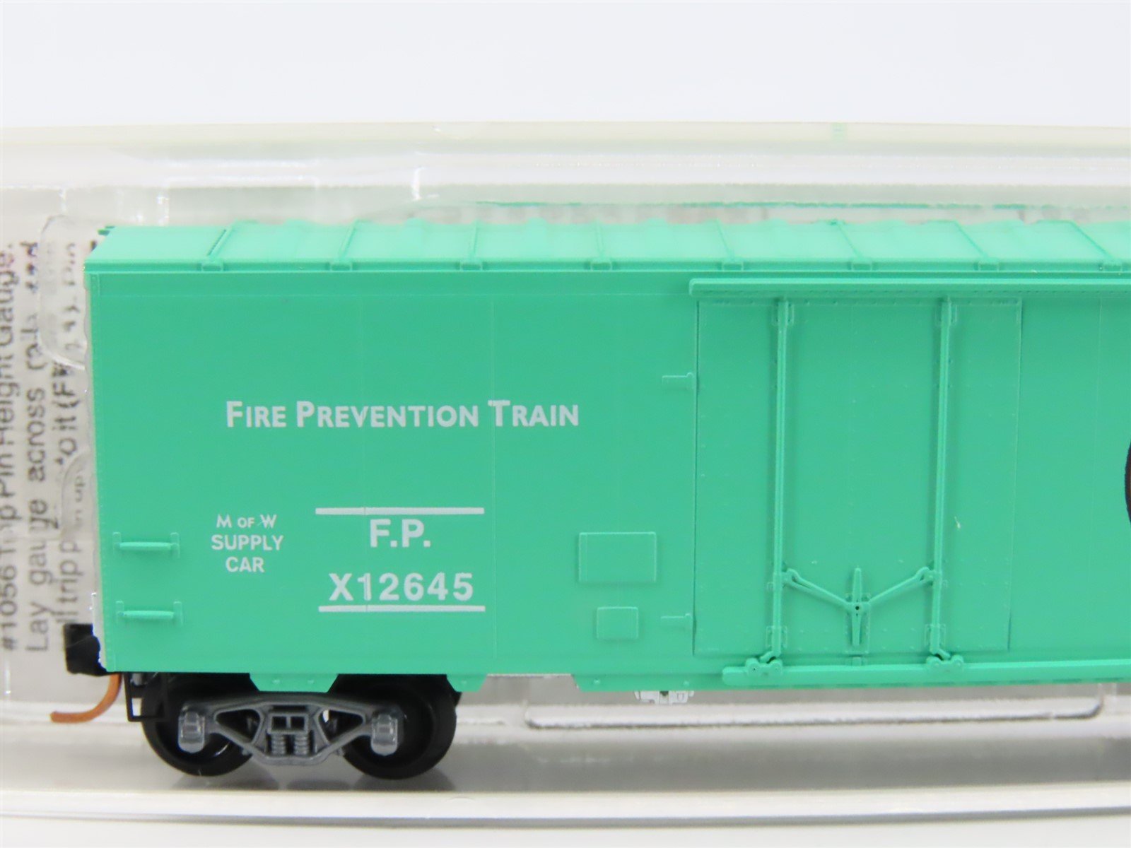 LOT of 4 N Scale Micro-Trains MTL NH/FP/CIL/IC Flatcar & 40' Boxcars