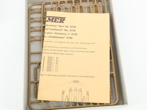HO 1/87 Scale Vollmer Kit 3758 Historical Landmark City Fountain