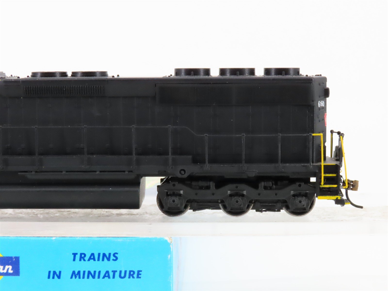 HO Scale Athearn 4166 PRR Pennsylvania SD45 Diesel Locomotive #6160