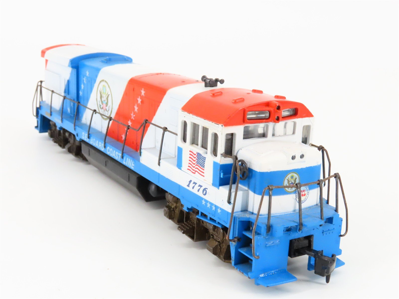 HO Scale Athearn 3484 SCL Spirit of 76' U33B Diesel Locomotive #1776