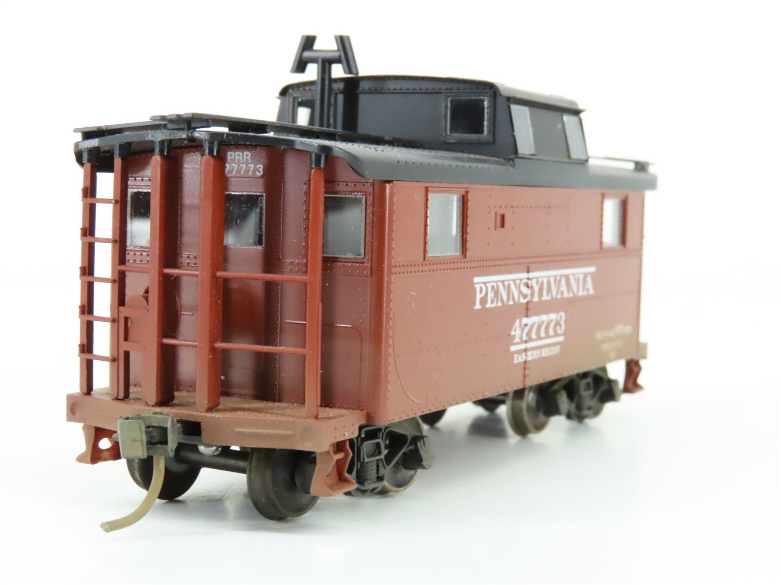 HO Scale Bowser 55001 PRR Pennsylvania N-5 Caboose #47773 Weathered