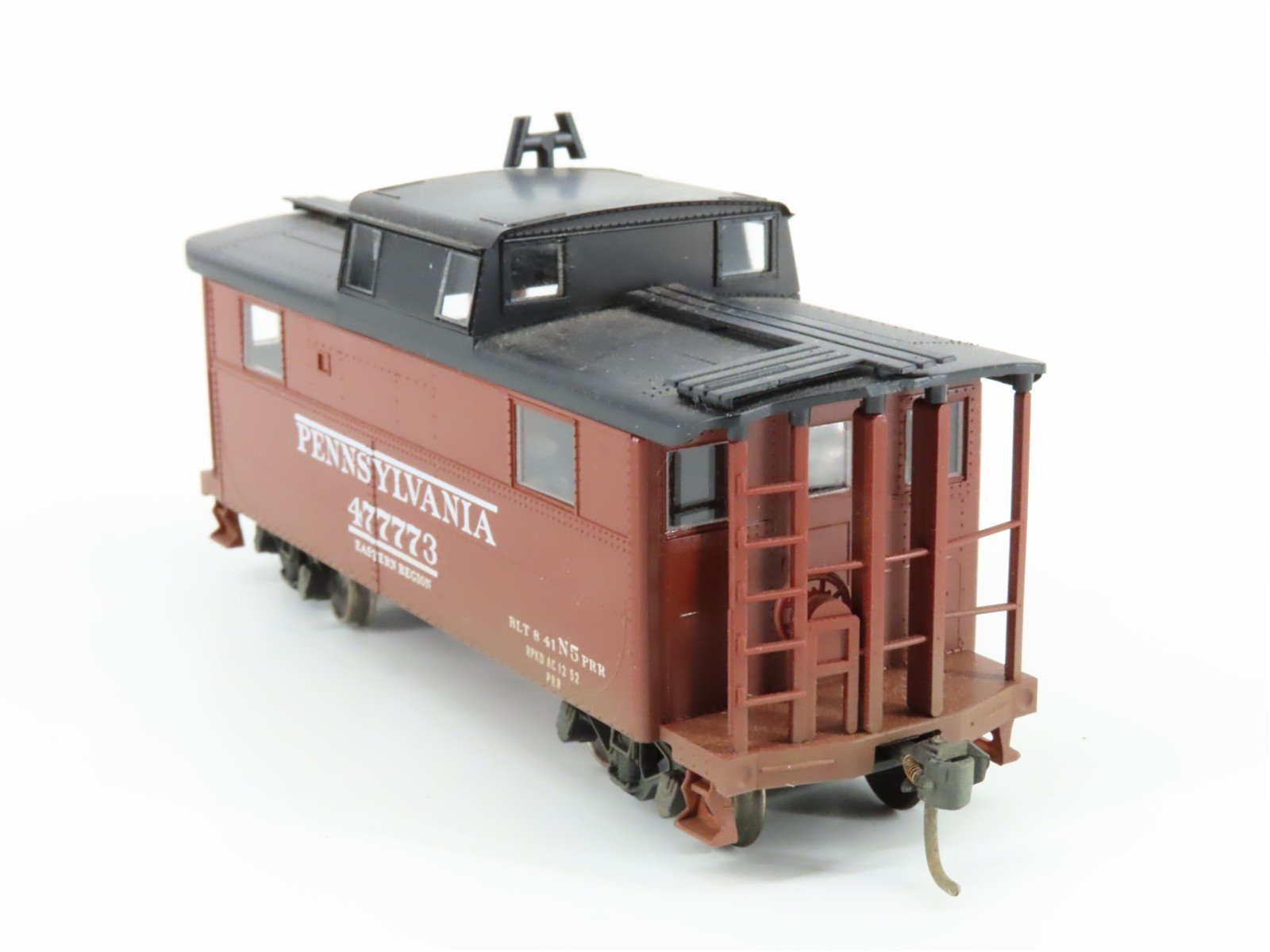HO Scale Bowser 55001 PRR Pennsylvania N-5 Caboose #47773 Weathered