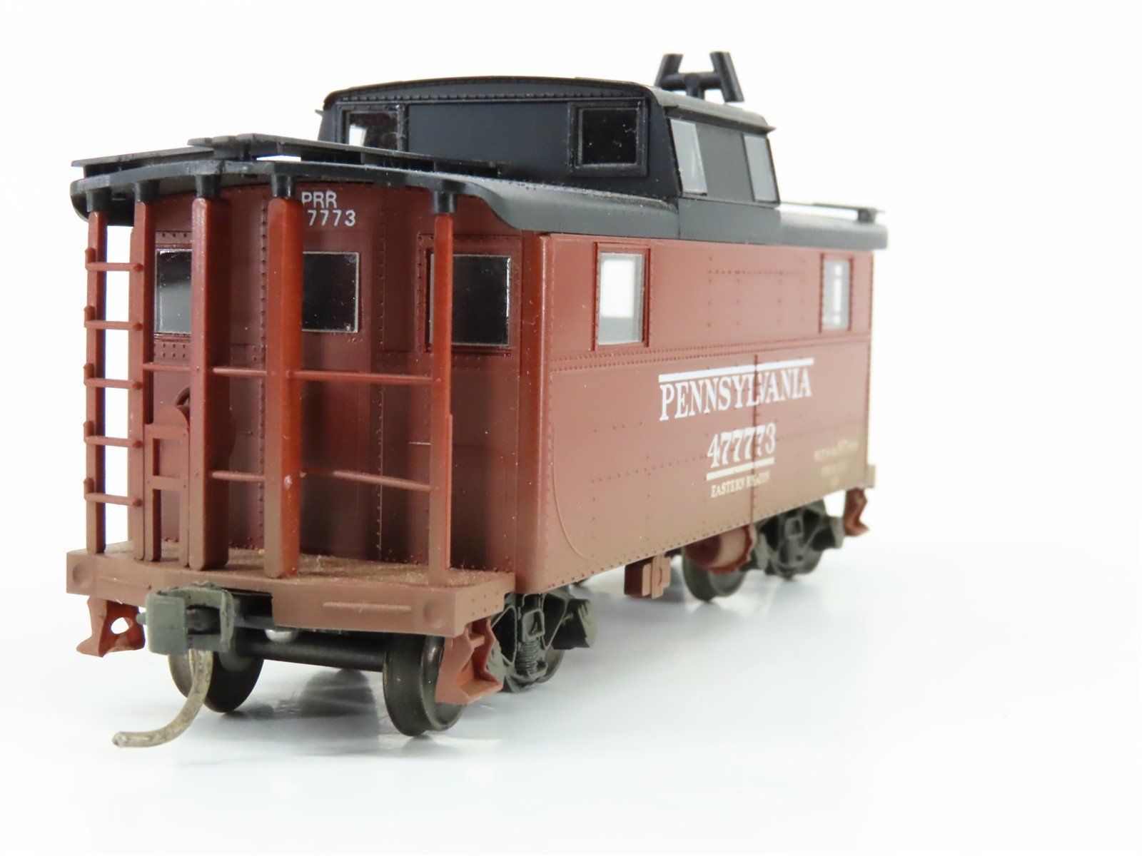 HO Scale Bowser 55001 PRR Pennsylvania N-5 Caboose #47773 Weathered