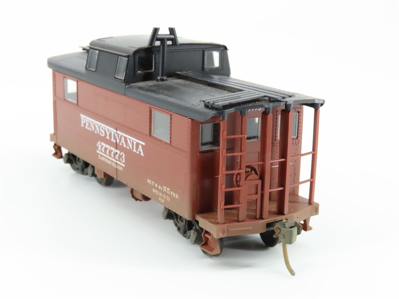 HO Scale Bowser 55001 PRR Pennsylvania N-5 Caboose #47773 Weathered