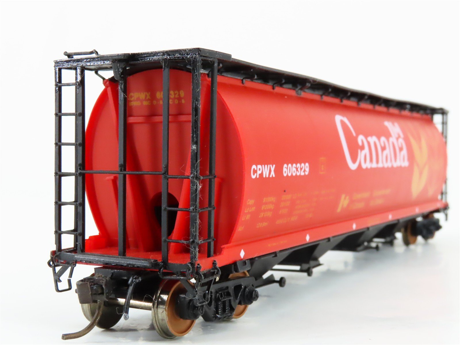 HO Scale Intermountain 40102-21 CPWX Canada Cylindrical Hopper #606329