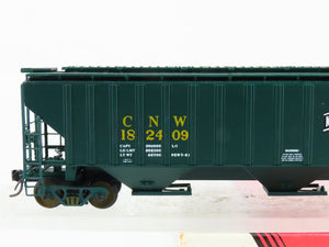 HO Scale Intermountain CNW-01 CNW Railway 3-Bay Covered Hopper #182409