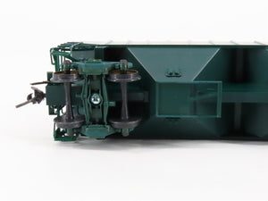 HO Scale Intermountain CNW-01 CNW Railway 3-Bay Covered Hopper #182409