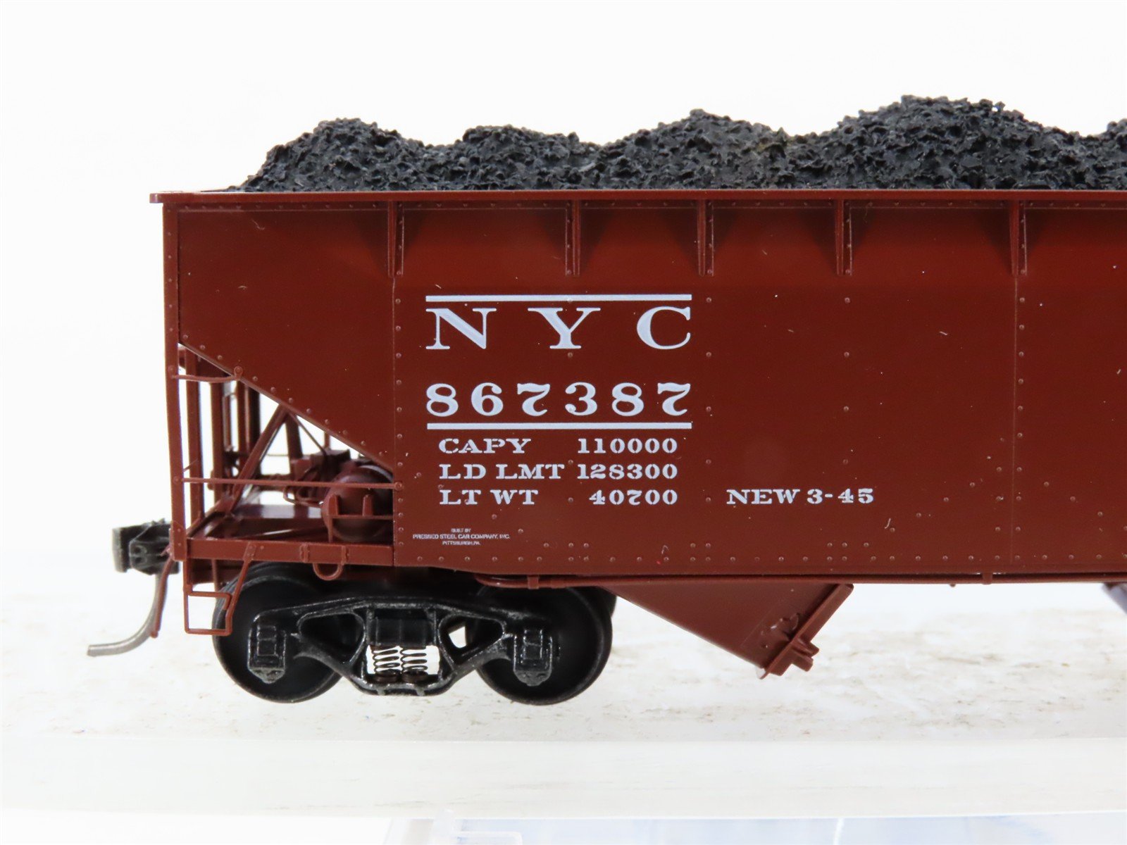 HO Scale Kadee 7033 NYC New York Central 2-Bay Open Hopper #867387 w/Coal Load
