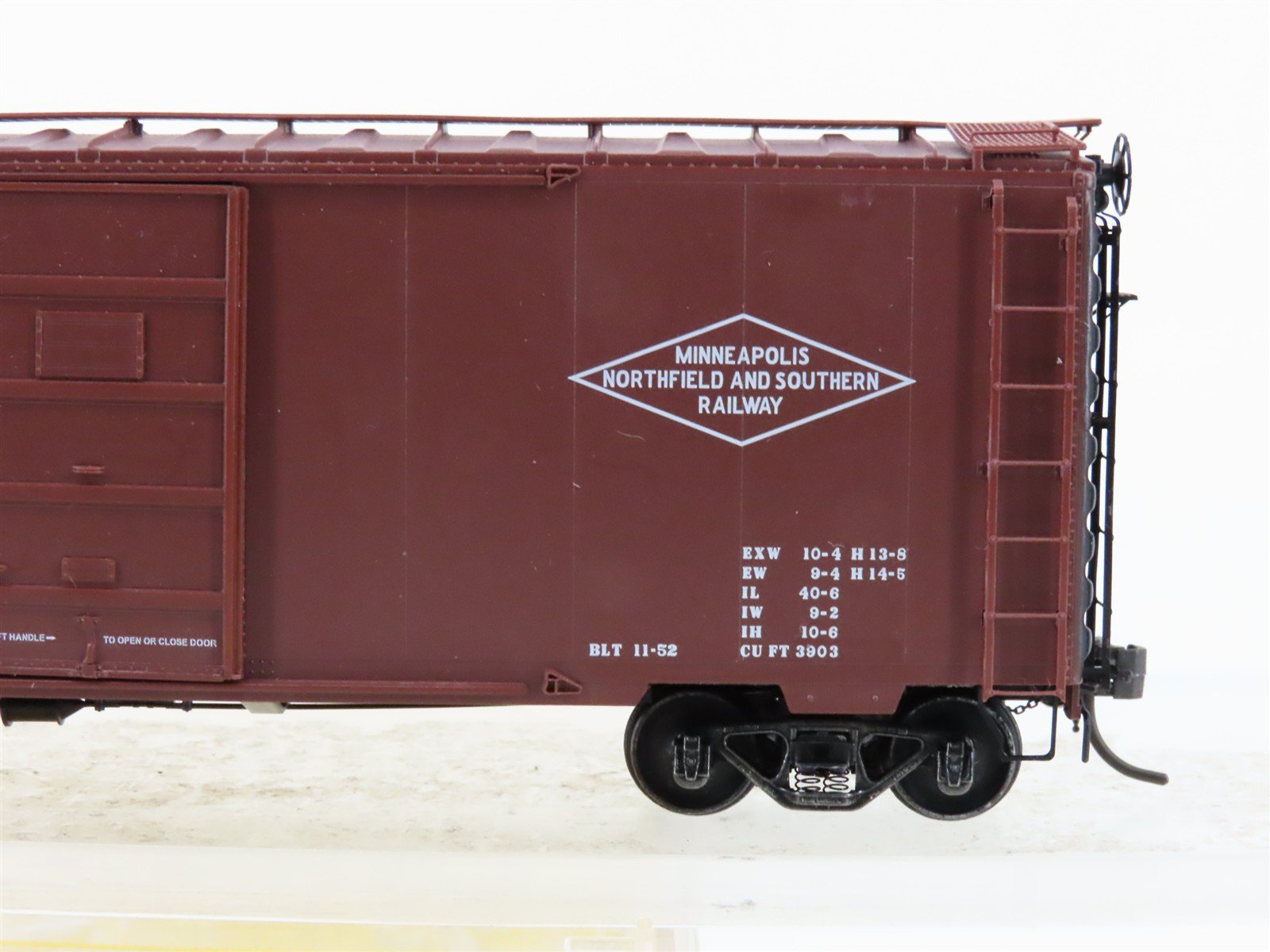 HO Scale Kadee 4021 MNS Minneapolis Northfield & Southern 40' Boxcar #1035