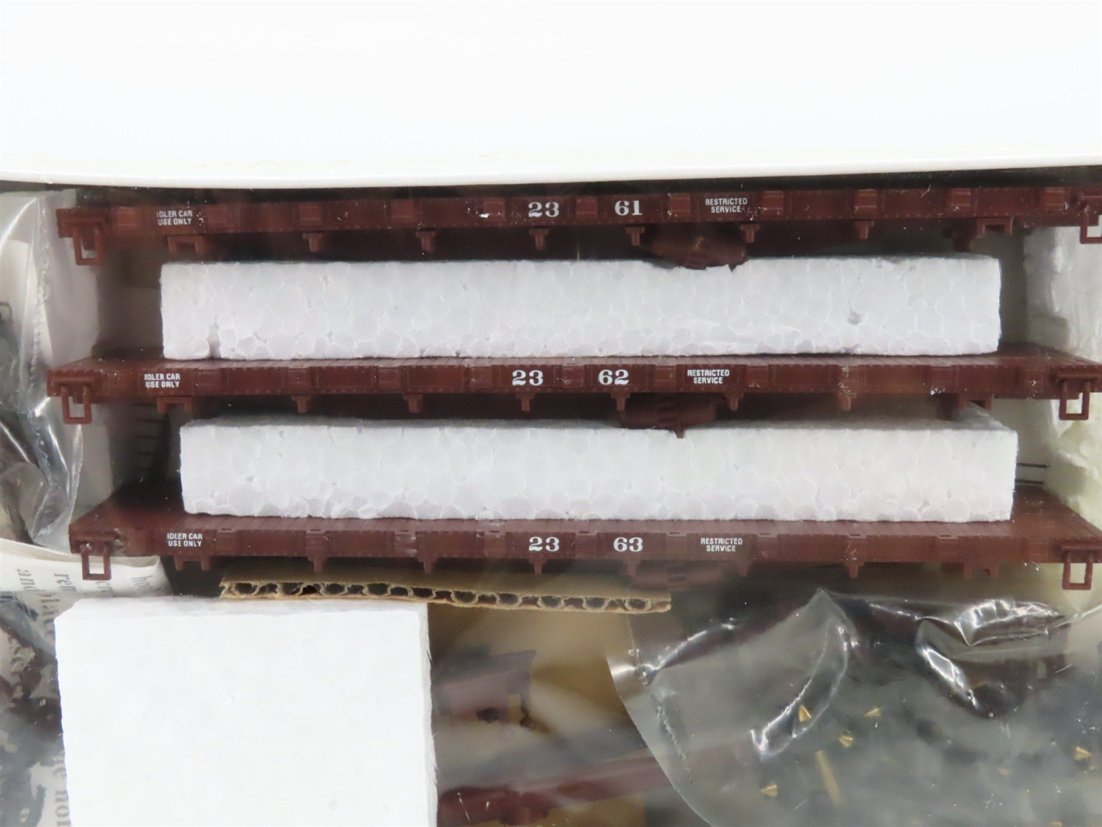 HO Scale Walthers Kit 933-968 Idler Flat Cars 3-Pack - Sealed