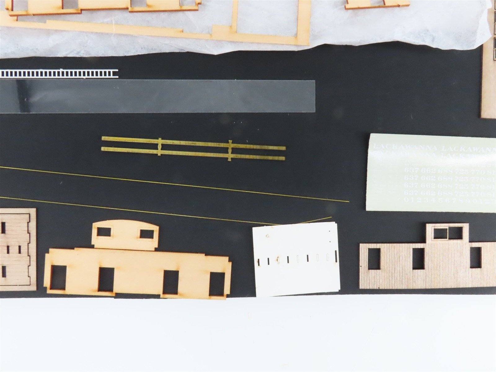 HO Scale Sparrows Point SP-19 DL&W Delaware Lackawanna Wood Caboose Kit