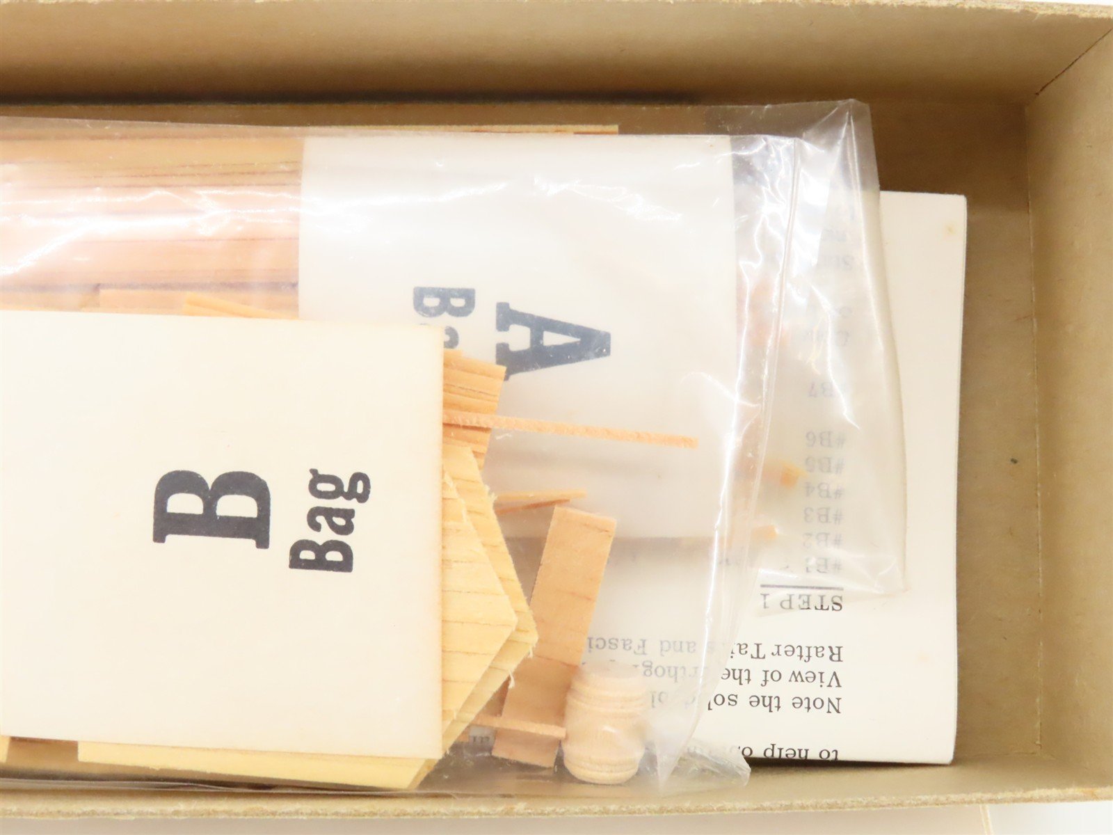 HO Scale Campbell 368 Shed Under Construction Building Kit