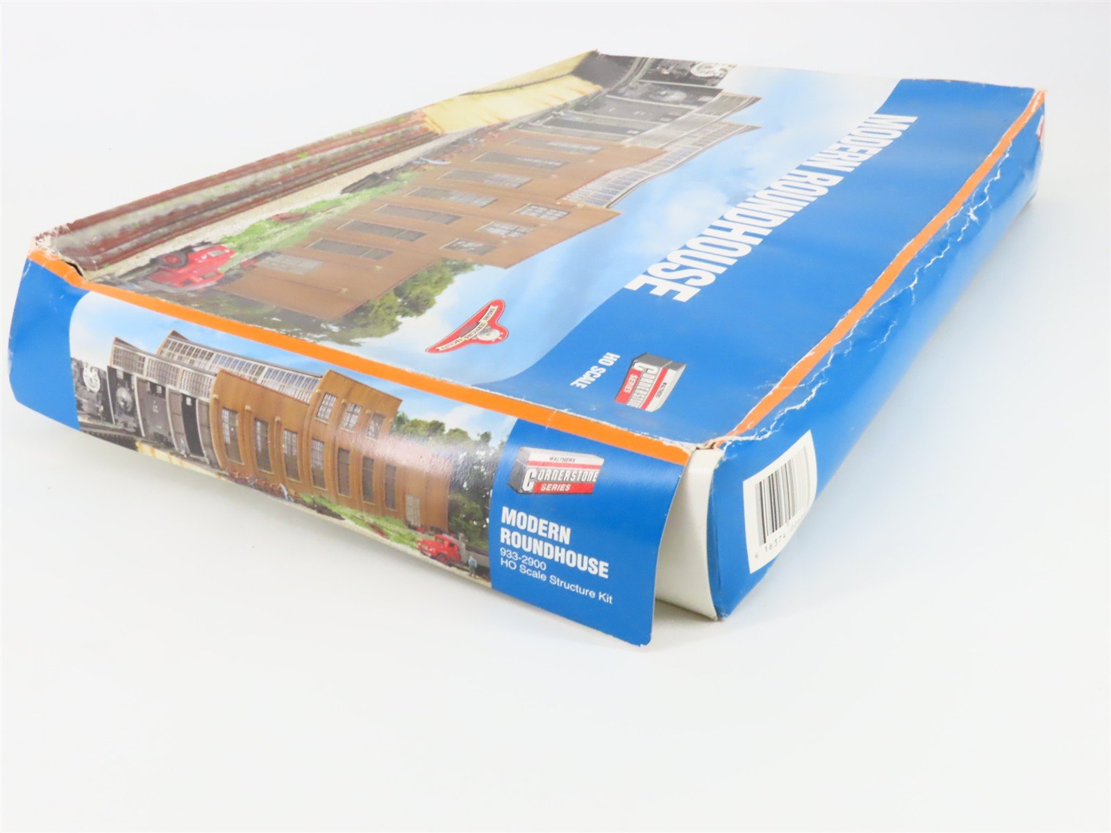 HO Scale Walthers 933-2900 Modern Roundhouse Building Kit