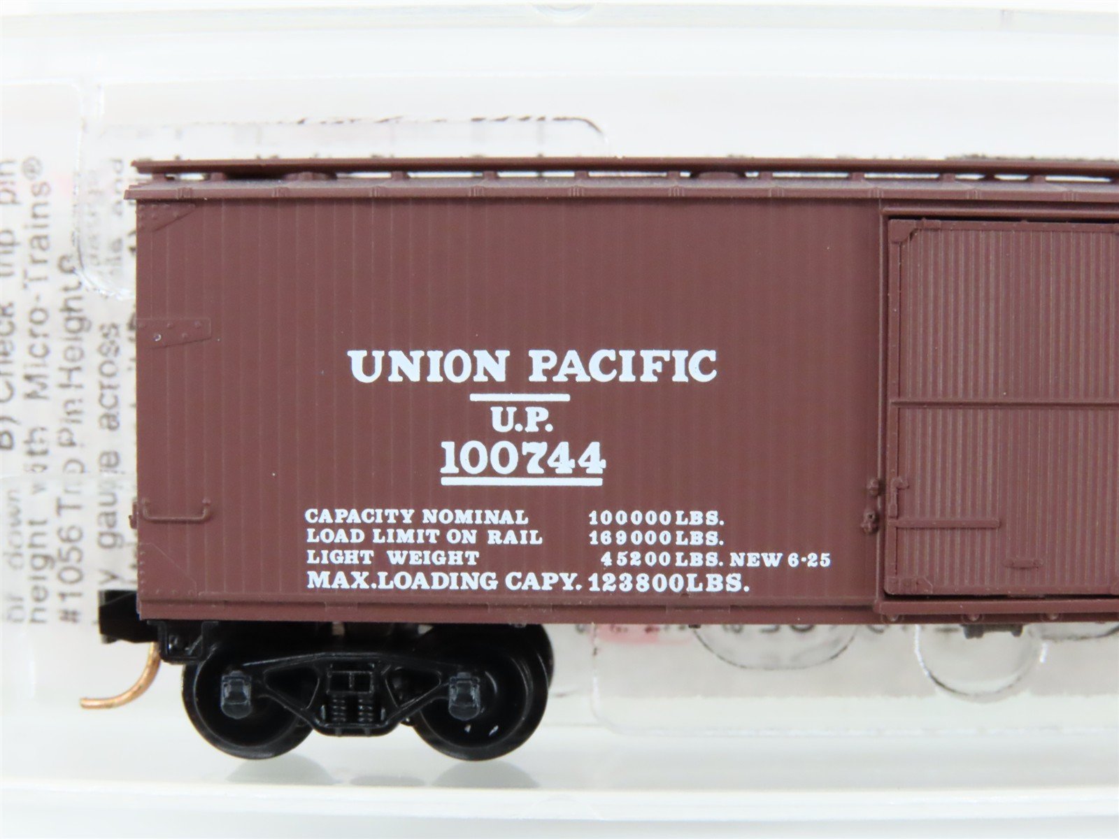 N Scale Micro-Trains MTL 39210 UP Union Pacific 40' Wood Boxcar #100744