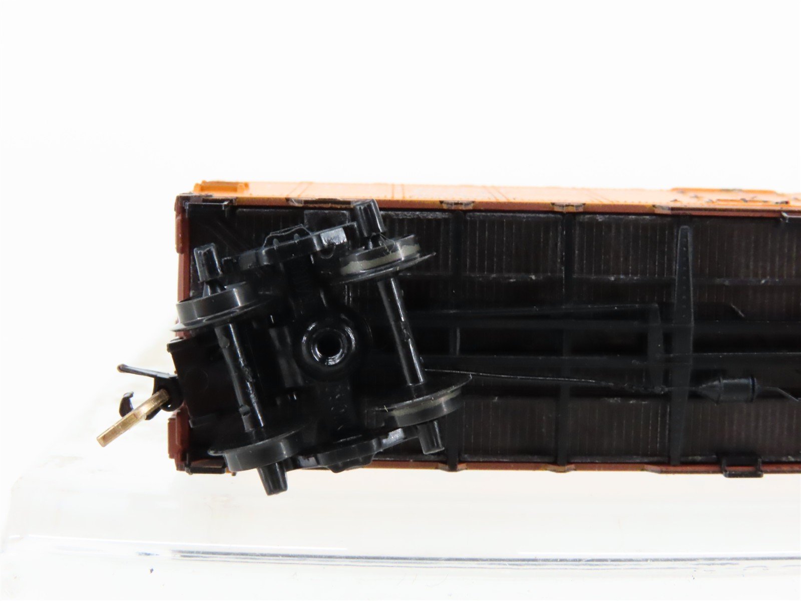 N Scale Micro-Trains MTL 59010 PFE Pacific Fruit Express 40' Ice Reefer #40400