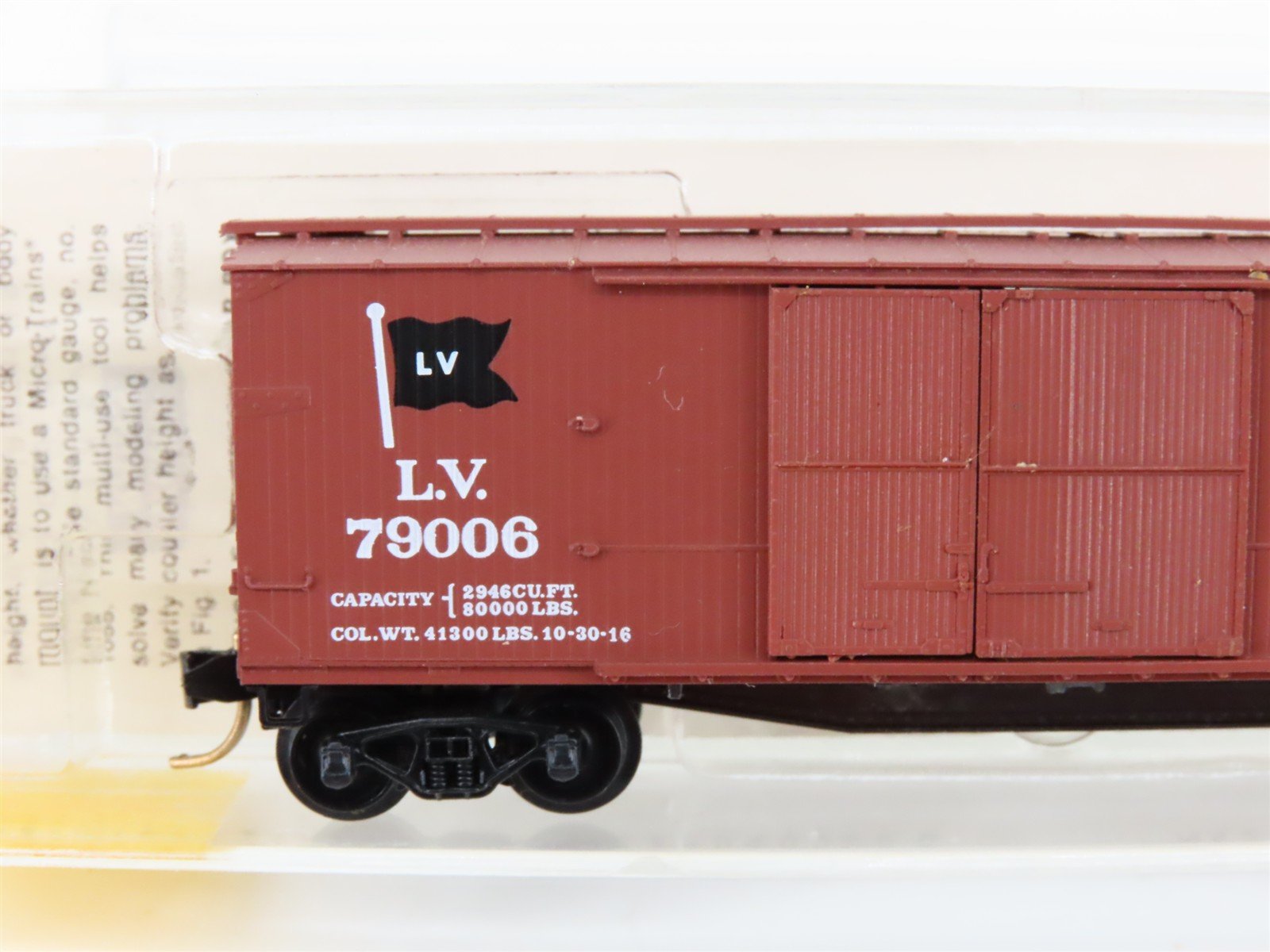 N Scale Micro-Trains MTL 43050 LV Lehigh Valley 40' Wood Boxcar #79006