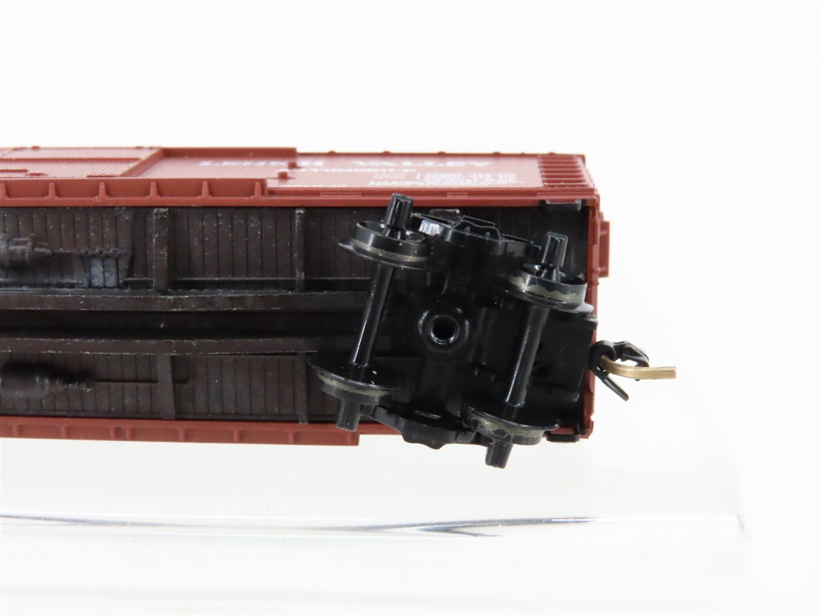 N Scale Micro-Trains MTL 43050 LV Lehigh Valley 40' Wood Boxcar #79006
