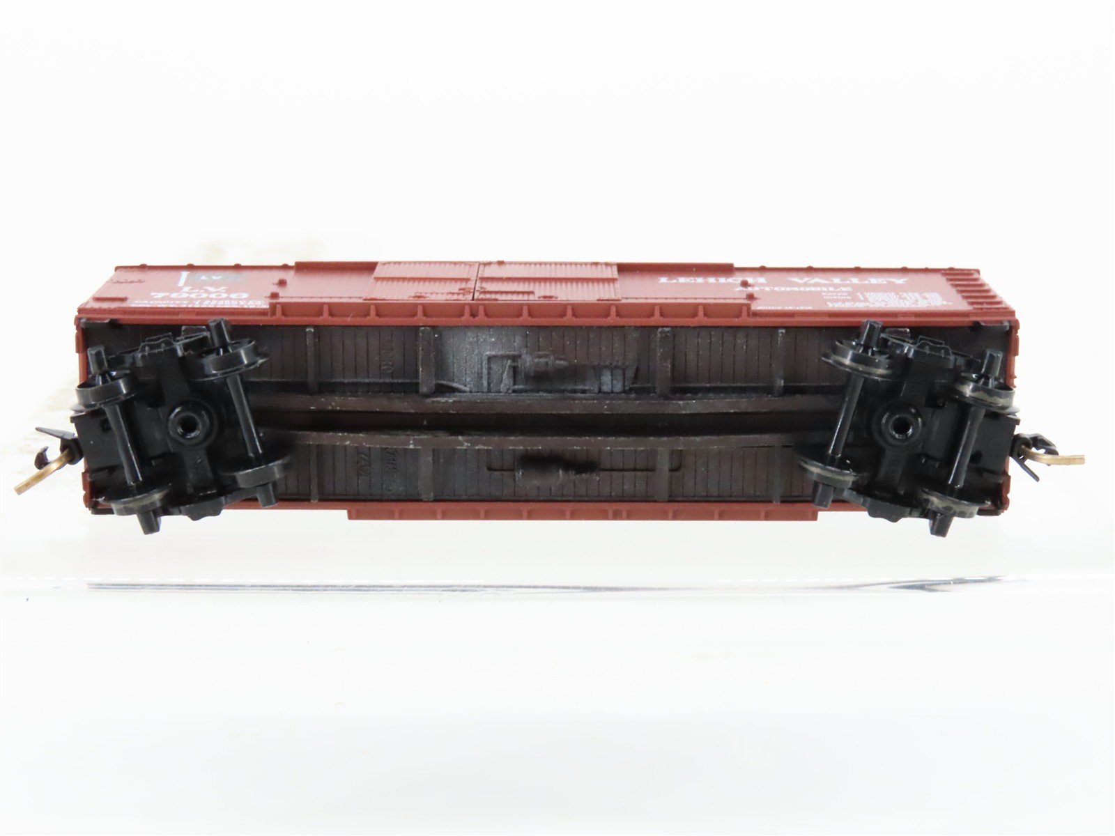 N Scale Micro-Trains MTL 43050 LV Lehigh Valley 40' Wood Boxcar #79006