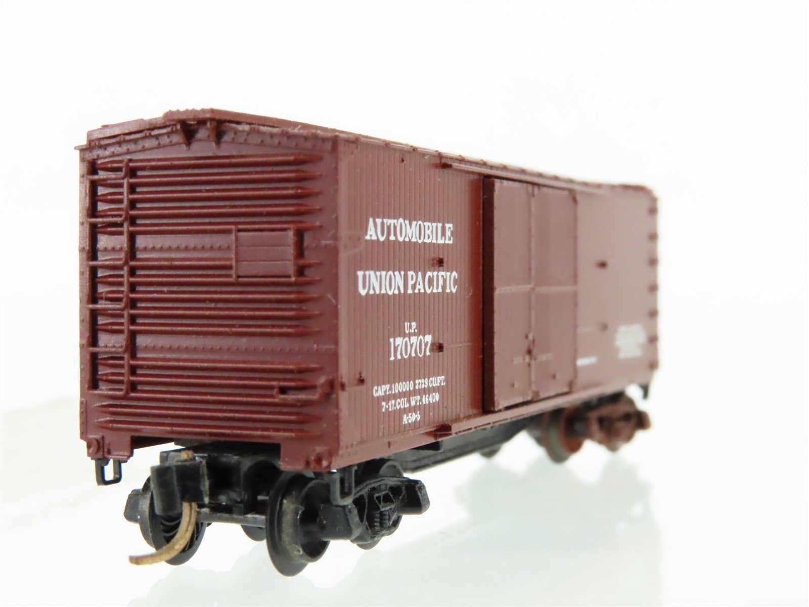 N Scale Micro-Trains/Kadee 43030 UP Union Pacific 40' Wood Boxcar #170707