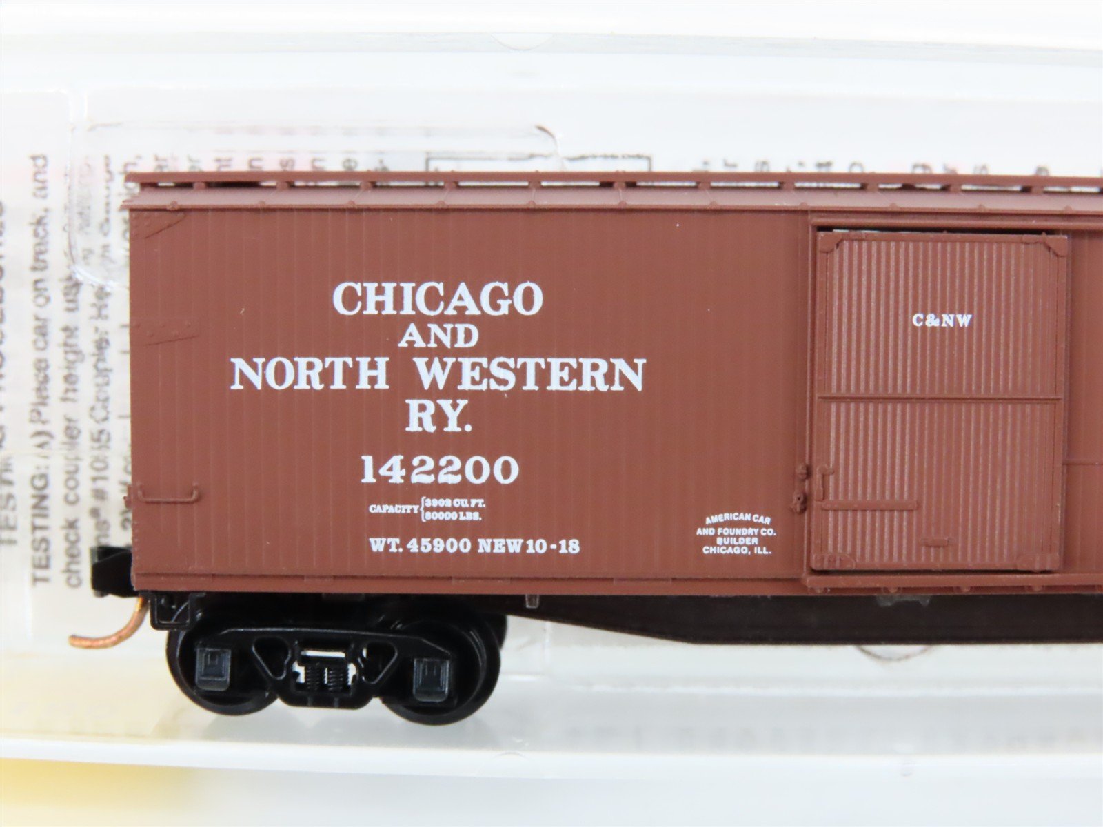 N Scale Micro-Trains MTL 39160 CNW Railway 40'Single Door Boxcar #142200