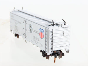 N Scale Micro-Trains MTL 05900516 PFE Pacific Fruit 40' Steel Ice Reefer #45698