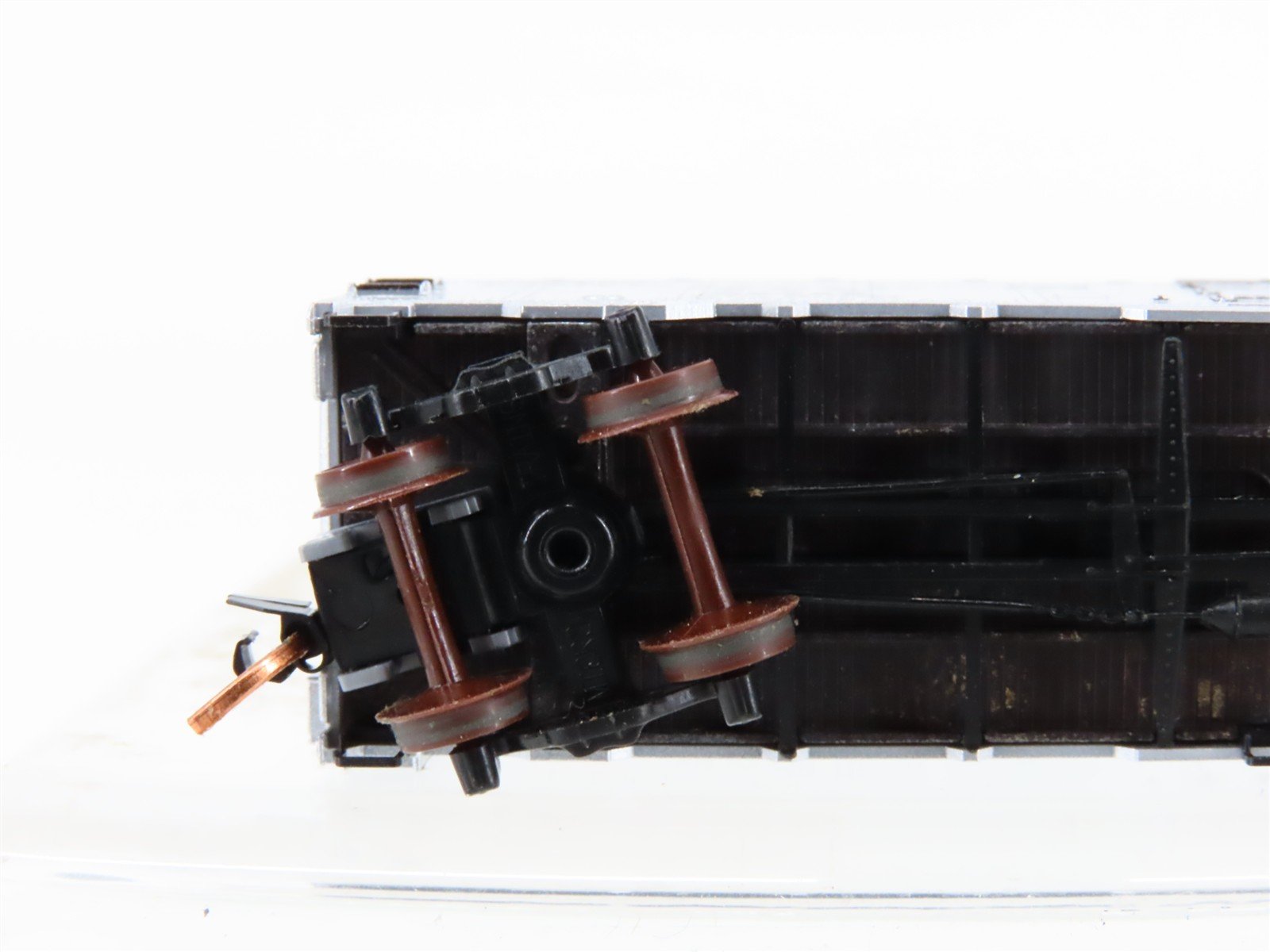 N Scale Micro-Trains MTL 05900516 PFE Pacific Fruit 40' Steel Ice Reefer #45698