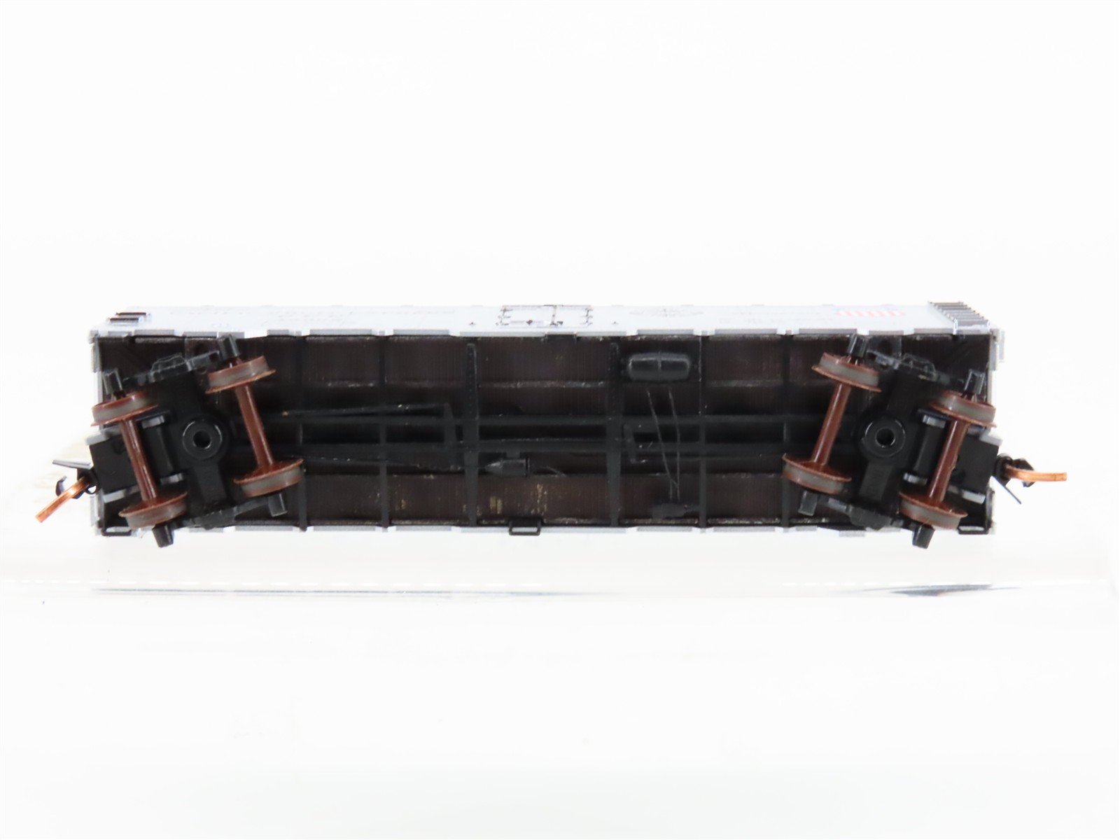 N Scale Micro-Trains MTL 05900516 PFE Pacific Fruit 40' Steel Ice Reefer #45698