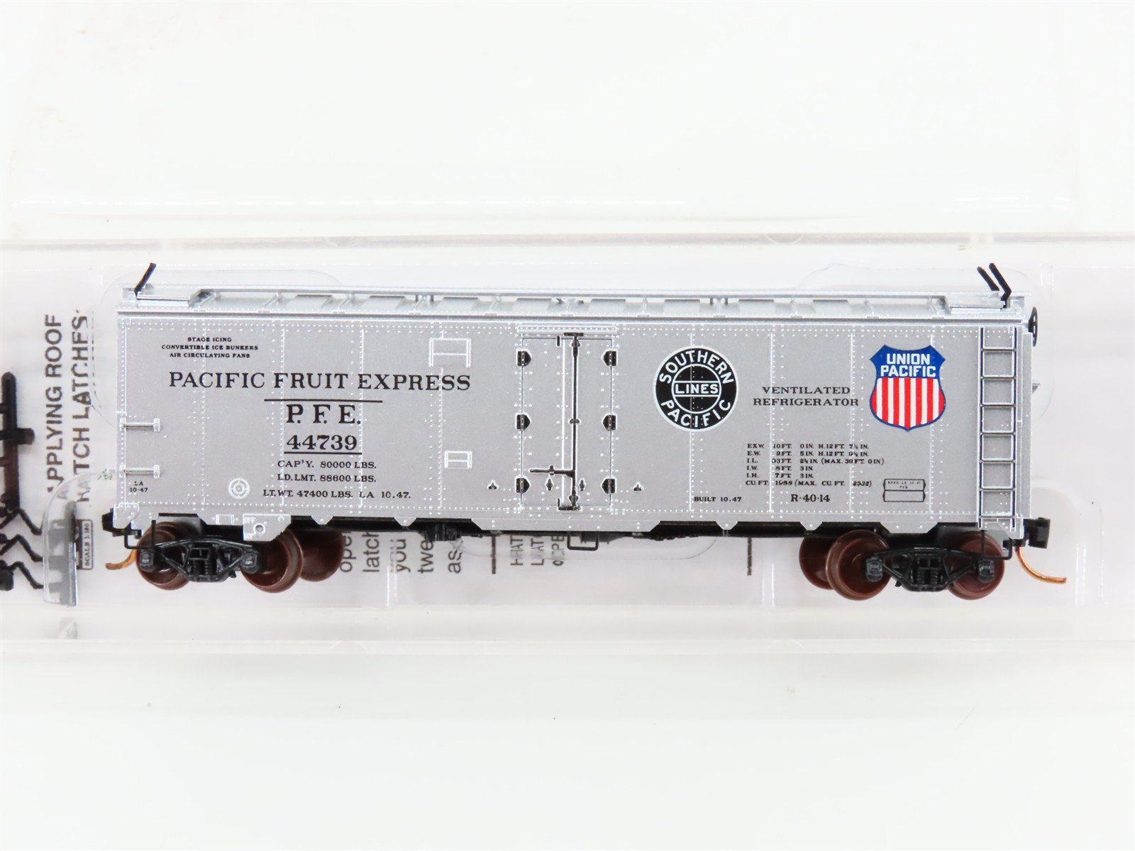 N Scale Micro-Trains MTL 05900526 PFE Pacific Fruit 40' Steel Ice Reefer #44739