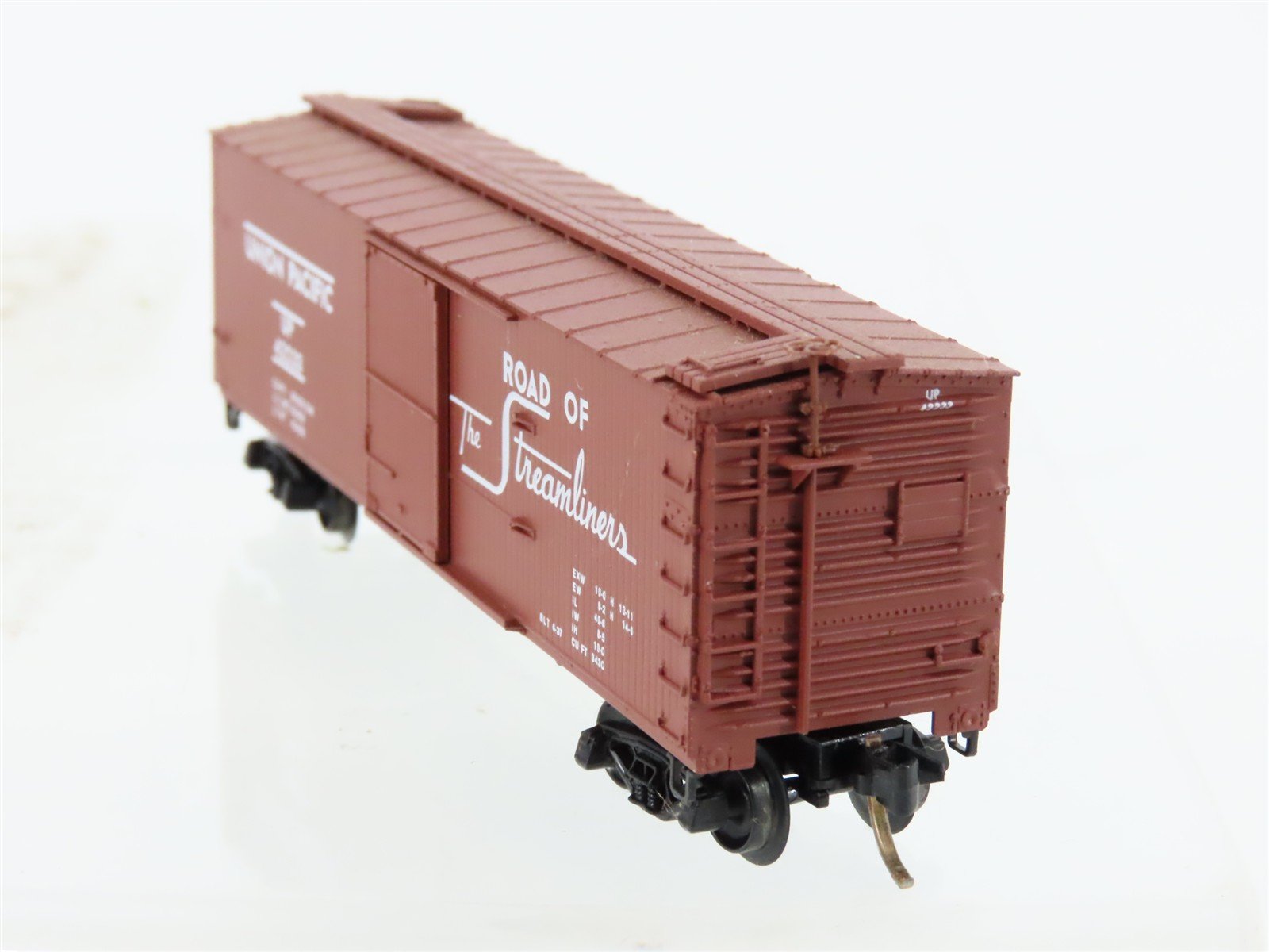 N Scale Micro-Trains MTL 39010 UP Union Pacific 40' Wood Boxcar #42233