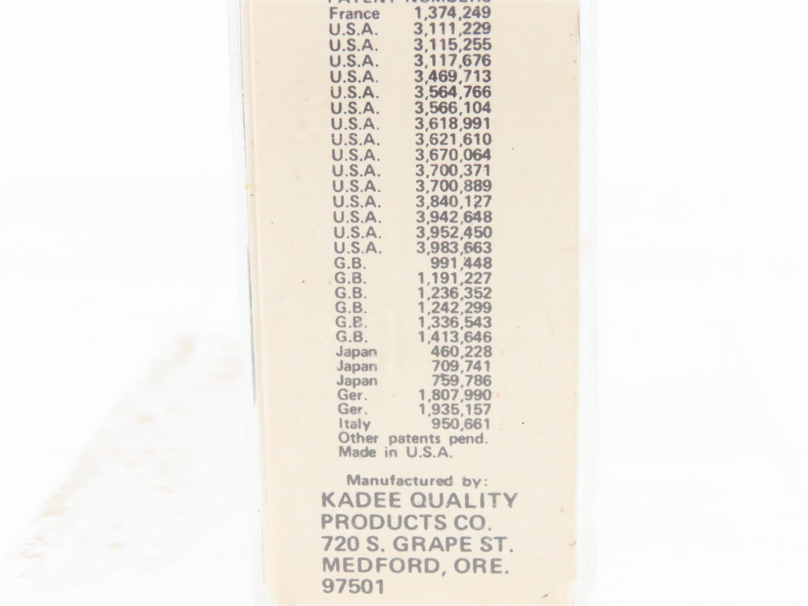N Scale Micro-Trains/Kadee 47050 SFRD Santa Fe 40' Wood Reefer #25910