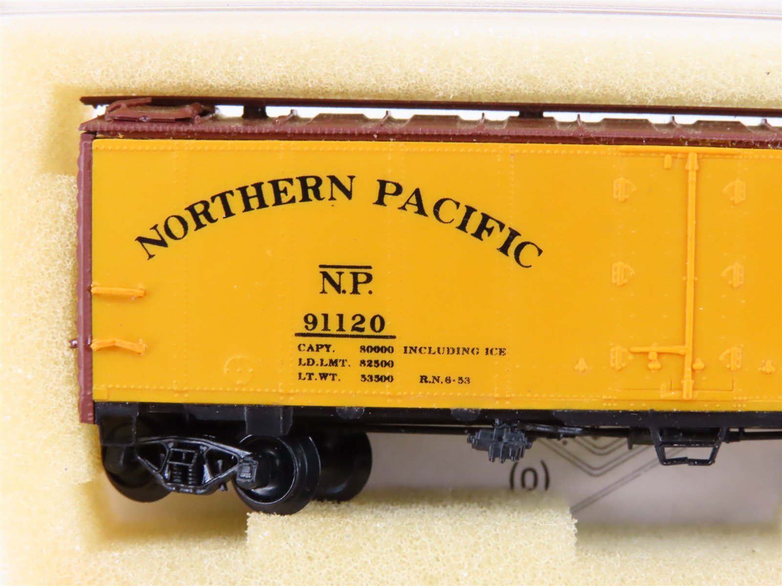 N Scale Intermountain 60502-05 NP Northern Pacific Steel Side Ice Reefer #91120