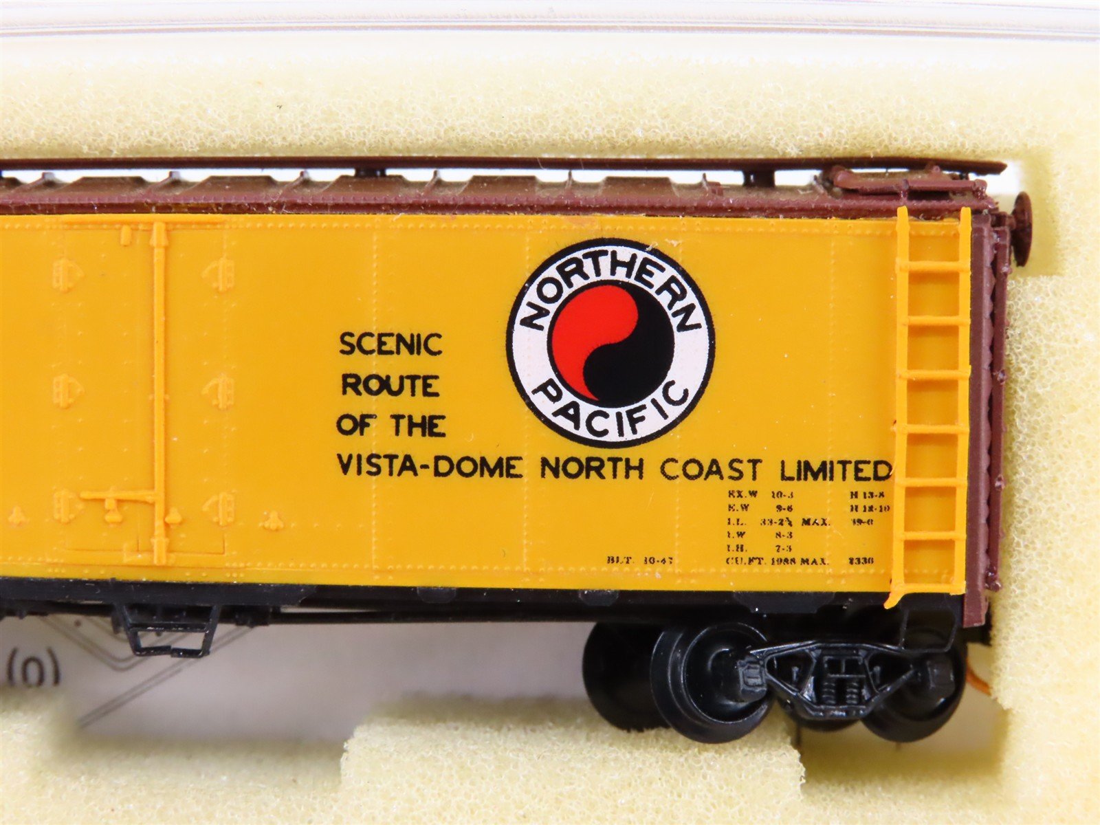 N Scale Intermountain 60502-05 NP Northern Pacific Steel Side Ice Reefer #91120