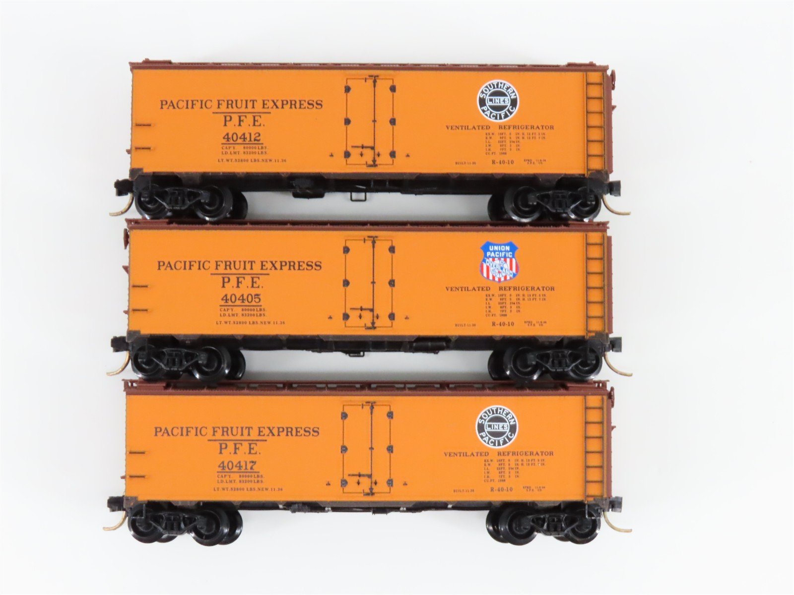 N Scale Micro-Trains MTL 59012 PFE Pacific Fruit Express 40' Ice Reefer 3-Pack
