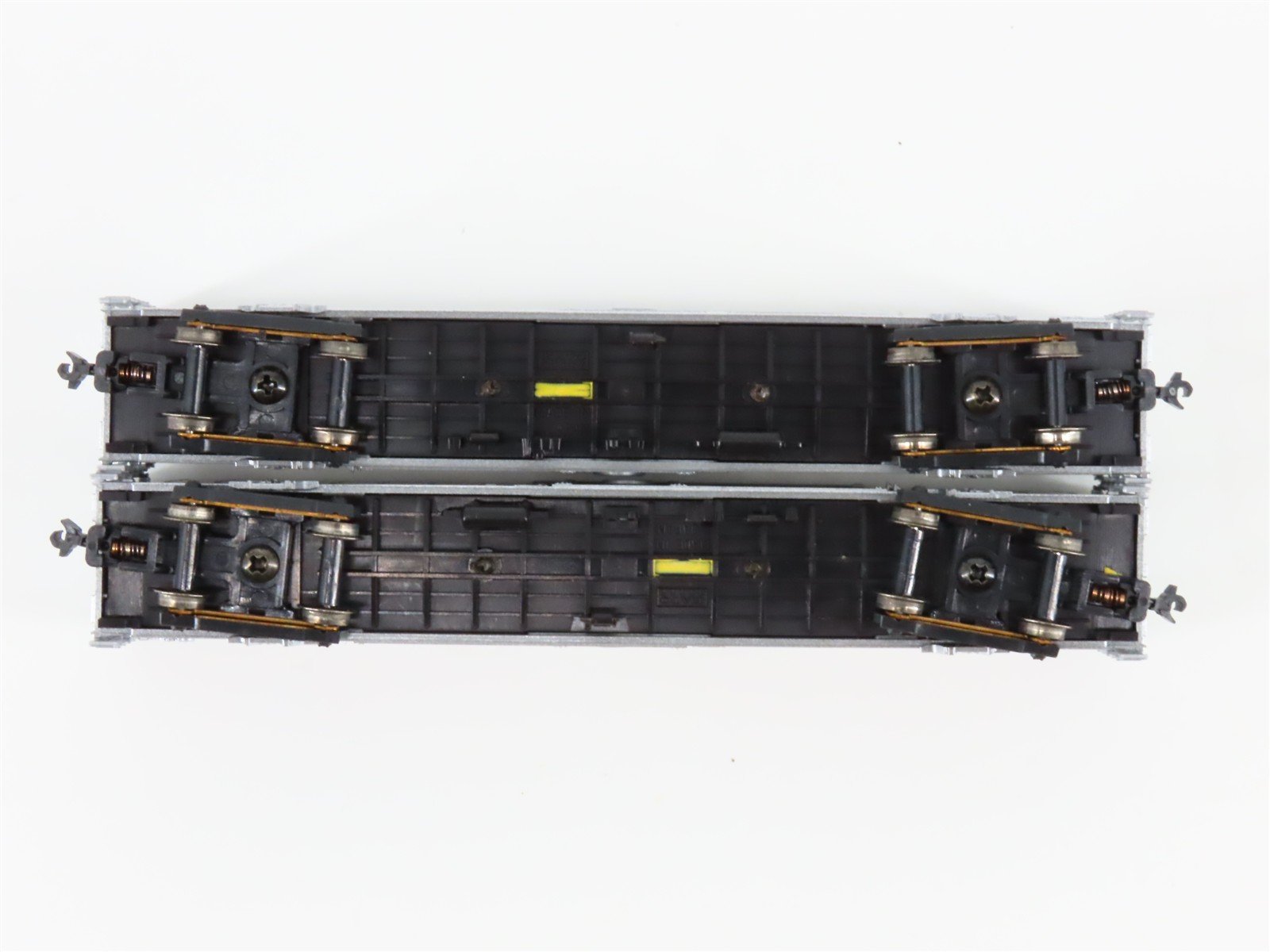 N Scale Kato 106-3506 Amtrak Material Handling Phase III 2-Car Pack Set C2