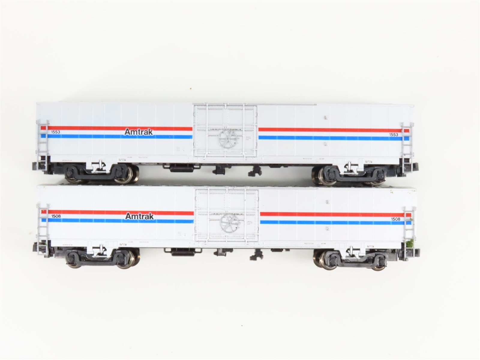 N Scale Kato 106-3506 Amtrak Material Handling Phase III 2-Car Pack Set C2