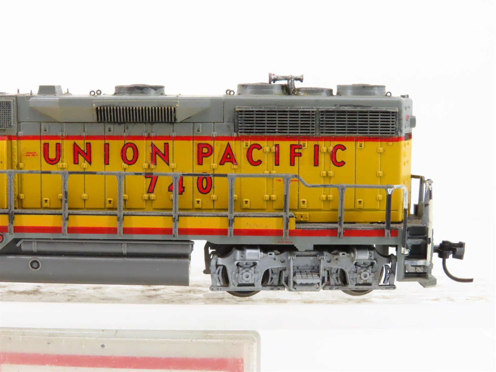 N Atlas/KATO 4631 UP Union Pacific EMD GP35 Diesel #740 w/ DCC - Customized