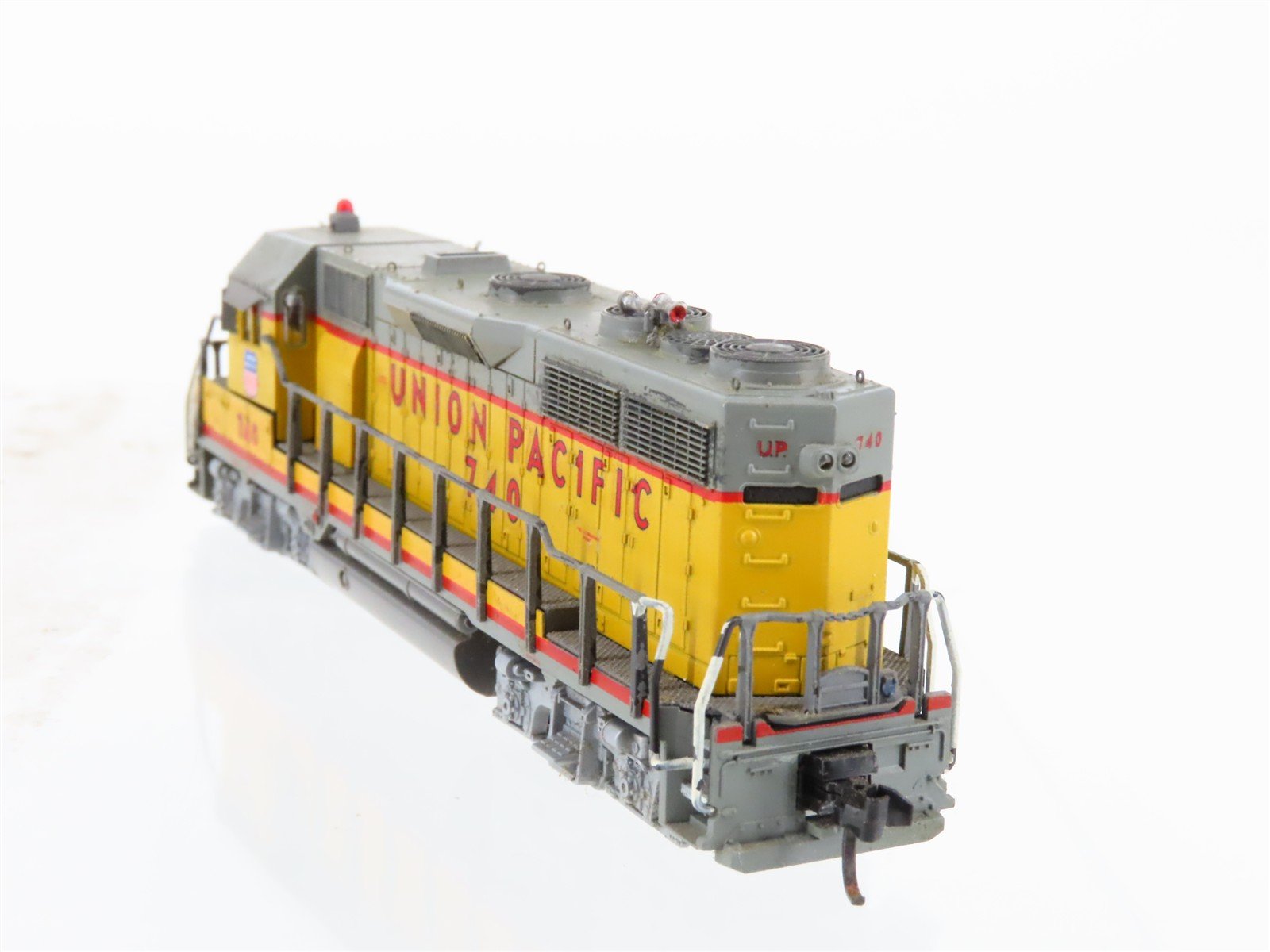N Atlas/KATO 4631 UP Union Pacific EMD GP35 Diesel #740 w/ DCC - Customized