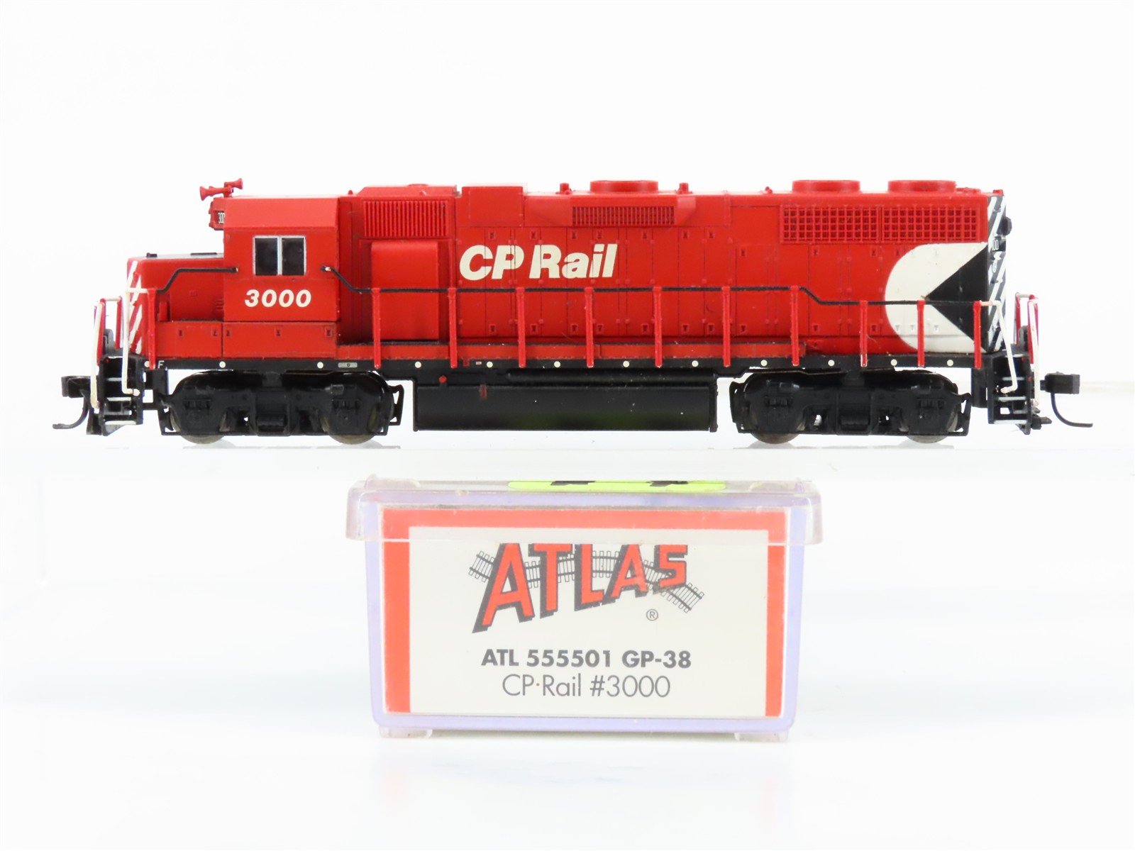 N Scale Atlas 555501 CP Rail Canadian Pacific EMD GP38 Diesel #3000 w/ DCC