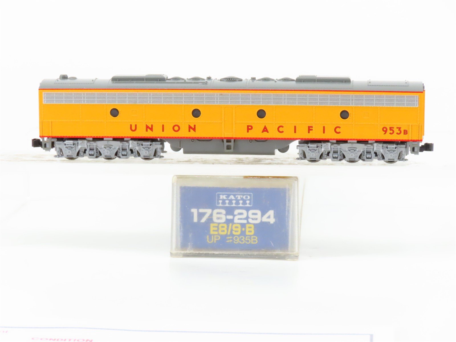 N Scale KATO 176-294 UP Union Pacific EMD E8/9B Diesel Locomotive #953B w/ DCC