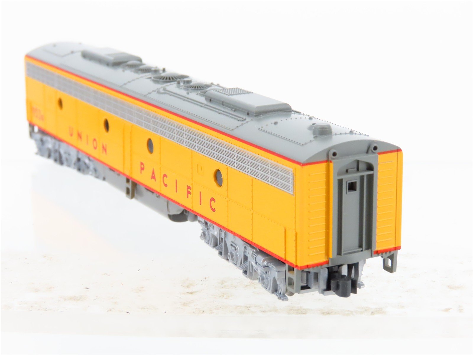 N Scale KATO 176-294 UP Union Pacific EMD E8/9B Diesel Locomotive #953B w/ DCC