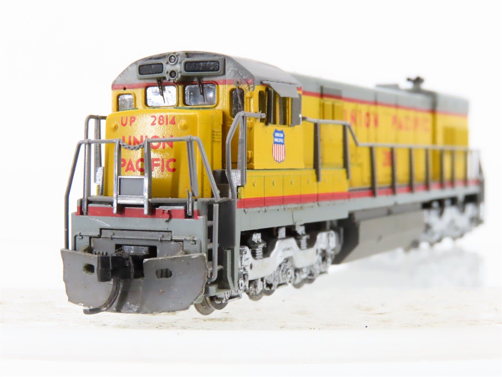 N Scale KATO UP Union Pacific GE U30C Diesel Locomotive #2814 w/ DCC
