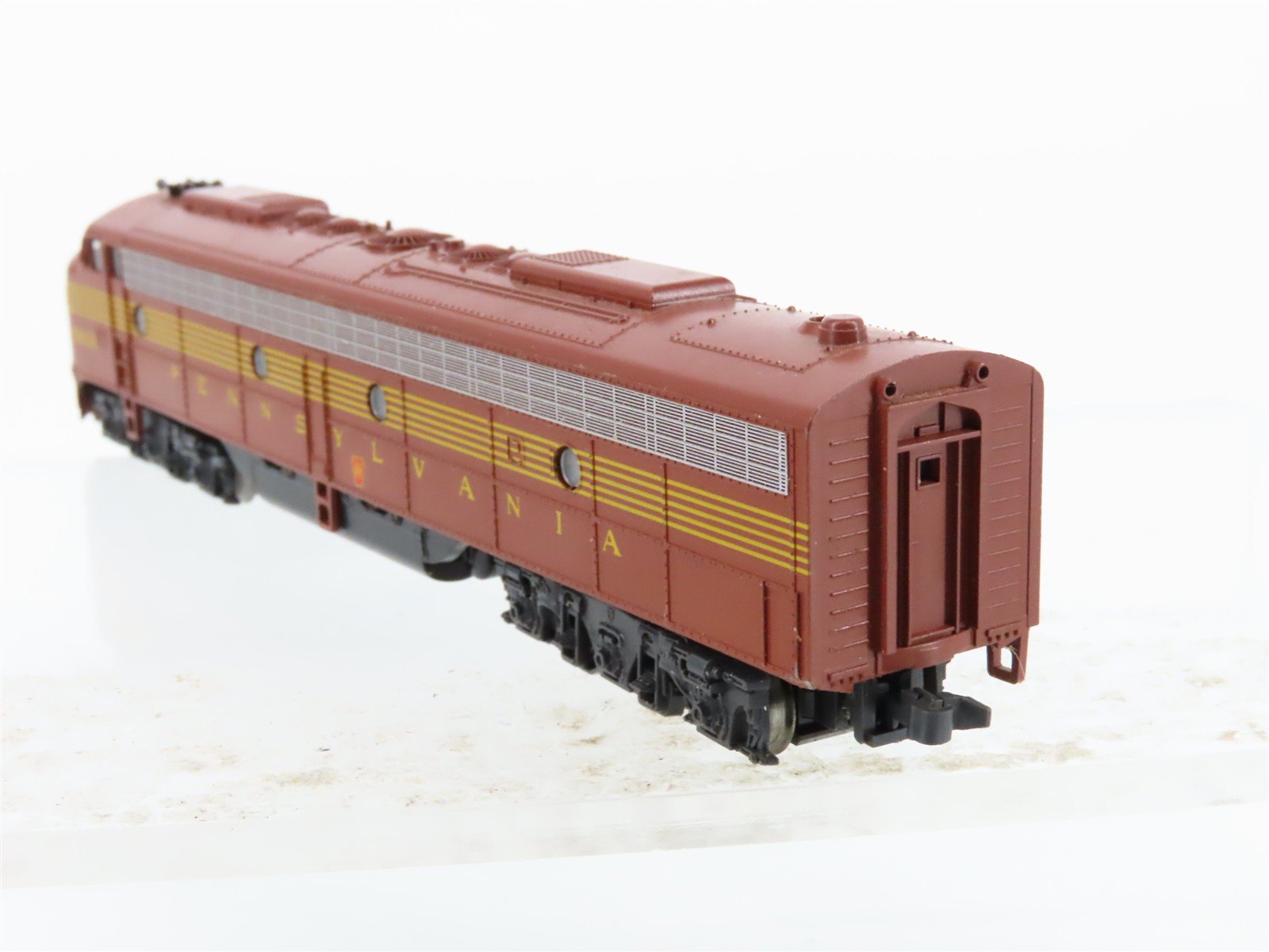 N Scale KATO 176-256 PRR Pennsylvania EMD E8/9A Diesel #5802 w/ DCC